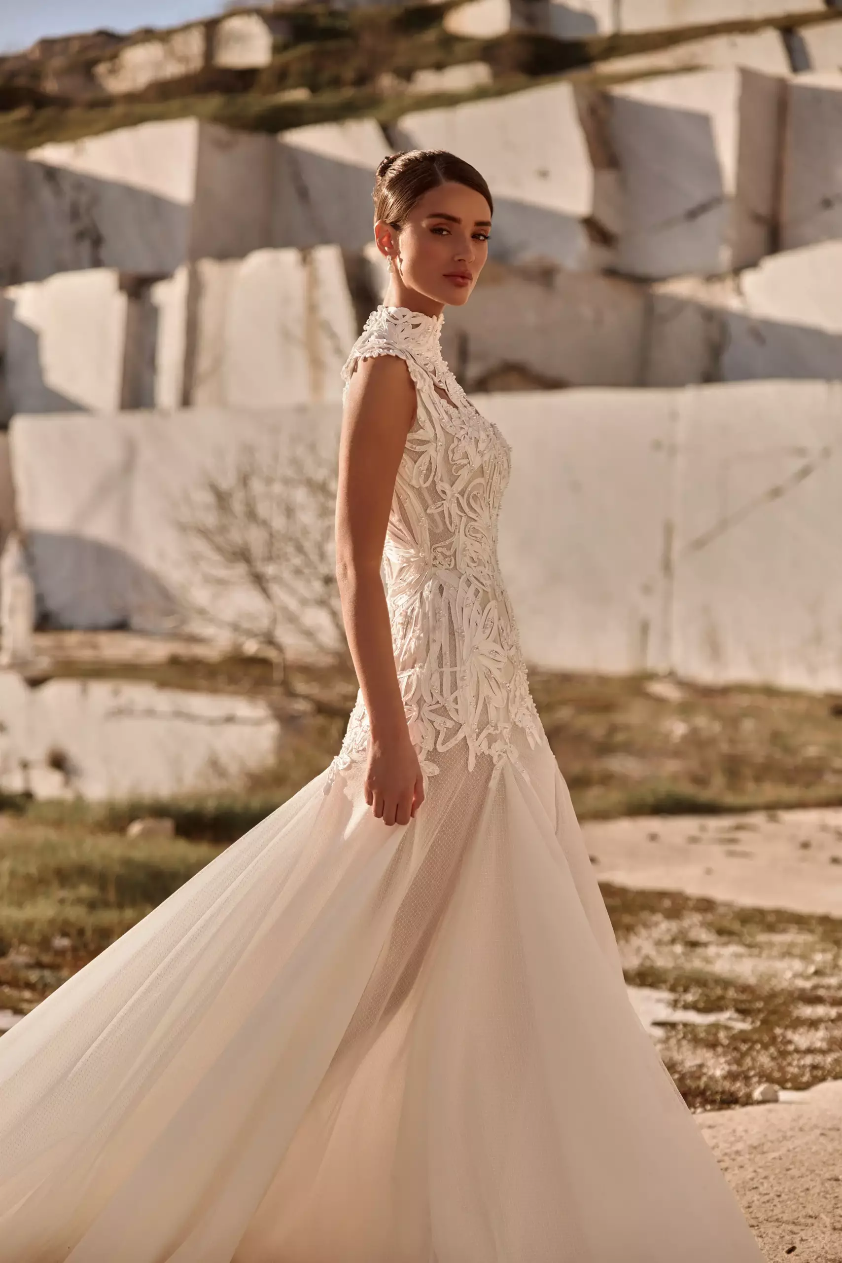 Katie Corso Brautkleid mit Blumenspitze
